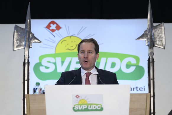 Thomas Aeschi, Fraktionspraesident SVP Schweiz und Nationalrat SVP-ZG, spricht waehrend der Delegiertenversammlung der Schweizerischen Volkspartei SVP, fotografiert am Samstag, 25. Oktober 2025 in Wim ...