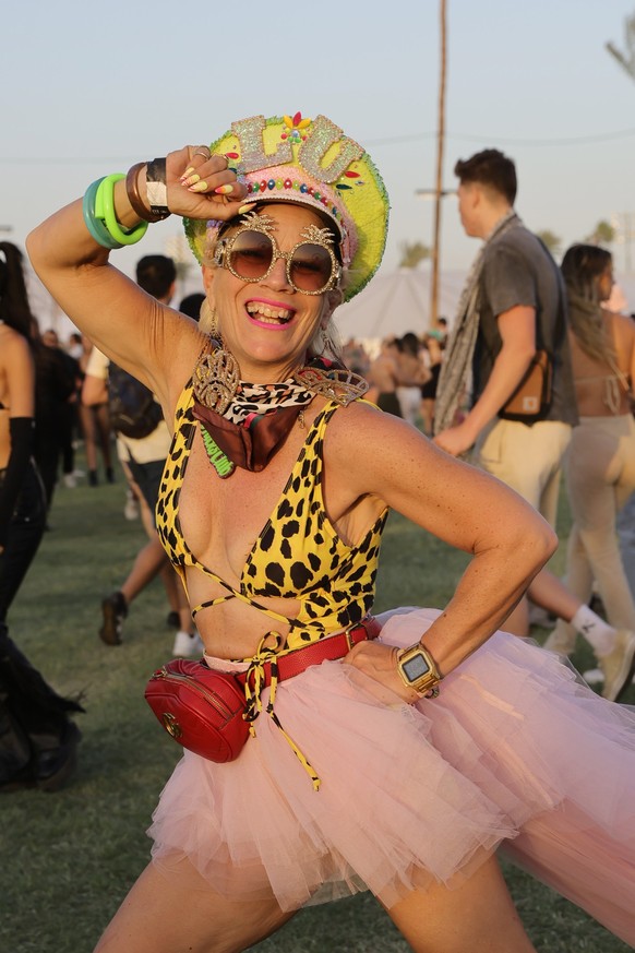 INDIO, CALIFORNIA - APRIL 16: Festivalgoer attends the 2022 Coachella Valley Music and Arts Festival on April 16, 2022 in Indio, California. (Photo by Amy Sussman/Getty Images for Coachella)