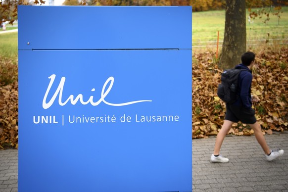 Le logo de l' Universite de Lausanne, UNIL, est photogaphie ce mercredi 17 novembre 2021 sur le campus de dorigny de l' Universite de Lausanne. (KEYSTONE/Laurent Gillieron)