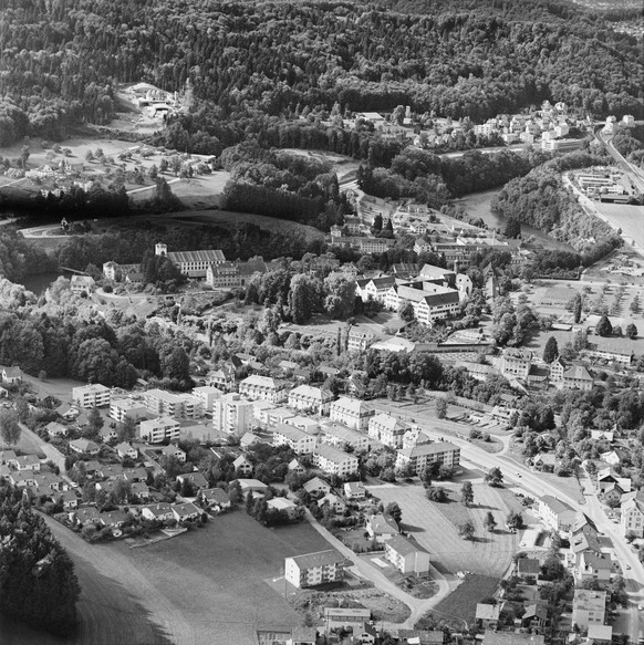 Die Gemeinde Neuenhof im Kanton Aargau, aufgenommen am 25. September 1967. (KEYSTONE/PHOTOPRESS-ARCHIV/Str)