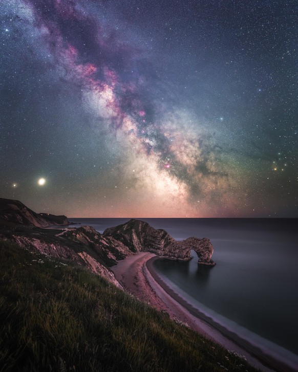 «Milky Way rising over Durdle Door»