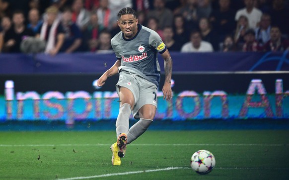 epa10165257 Noah Okafor of Salzburg scores the opening goal during the UEFA Champions League group E match between Red Bull Salzburg and AC Milan in Salzburg, Austria, 06 September 2022. EPA/CHRISTIAN ...