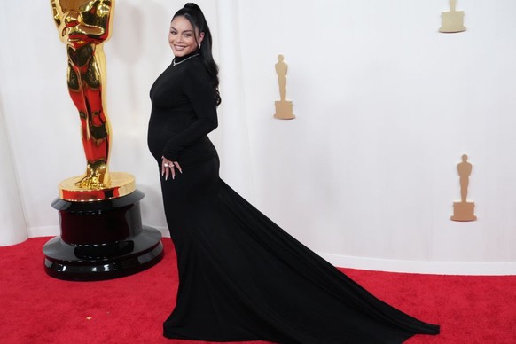 HOLLYWOOD, CALIFORNIA - MARCH 10: Vanessa Hudgens attends the 96th Annual Academy Awards at Dolby Theatre on March 10, 2024 in Hollywood, California. (Photo by Jeff Kravitz/FilmMagic)