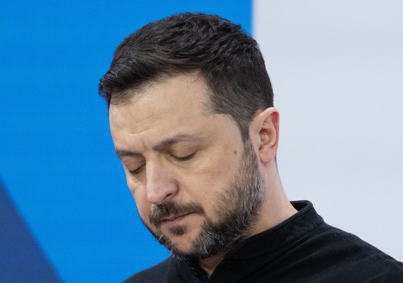 15.02.2025, Bayern, M�nchen: Wolodymyr Selenskyj, Pr�sident der Ukraine, spricht w�hrend der 61. M�nchner Sicherheitskonferenz (MSC). Drei Tage lang diskutieren Staatschefs, Sicherheitspolitiker, Wiss ...