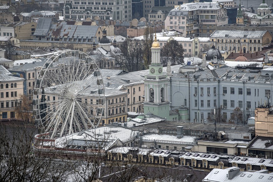 La neige recouvre le centre de Kiev, capitale de l'Ukraine.