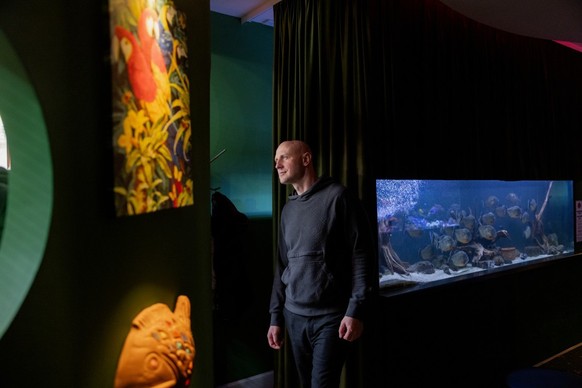Roman Dubinin et ses poissons à Kramatorsk en Ukraine