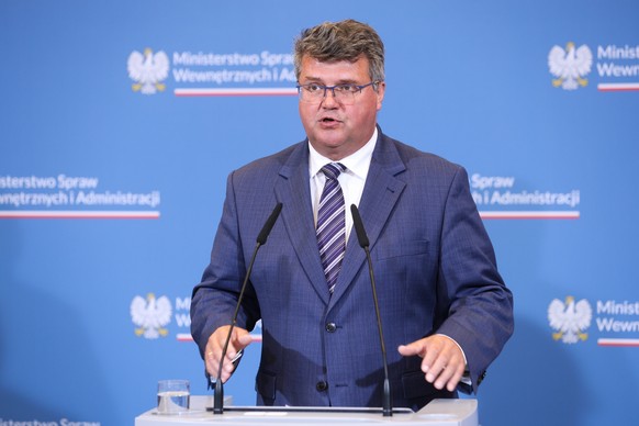 epa10789167 Polish Deputy Interior Ministry Maciej Wasik during a press conference at the Interior Ministry headquarters in Warsaw, Poland, 07 August 2023. Poland&#039;s Border Guard (SG) has asked th ...