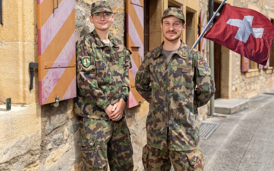 «Détachement touriste»: ces frontaliers qui font l'armée en Suisse