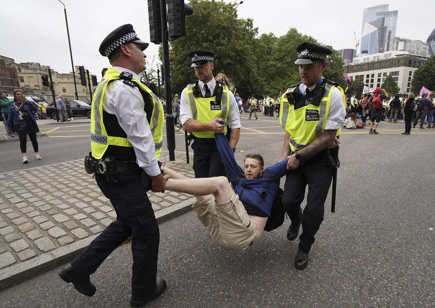 La police londonienne a été déployée sur place très rapidement.
