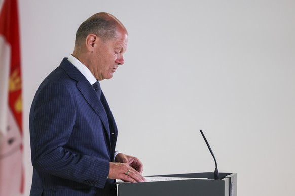epa11517148 German Chancellor Olaf Scholz speaks to the press on the prisoner exchange in Cologne, Germany, 01 August 2024. At a time of great tension, Russia and the West have exchanged prisoners, in ...