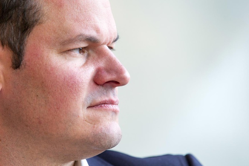 Fabienne Fischer lui pique la place. Mais où est donc passé Maudet?