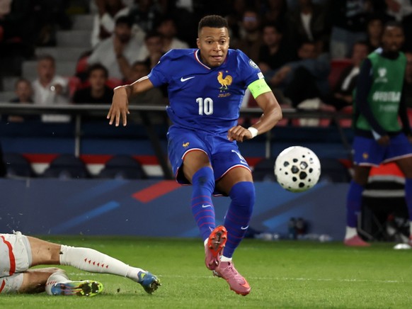 Mbappé a réussi un but et une passe décisive face à l&#039;Islande