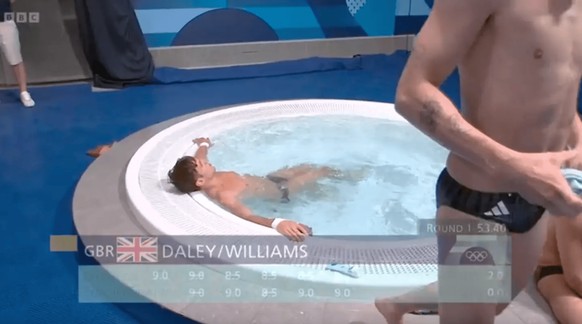 Voici le jacuzzi à la dispostion des plongeurs au Centre aquatique olympique de Paris 2024.