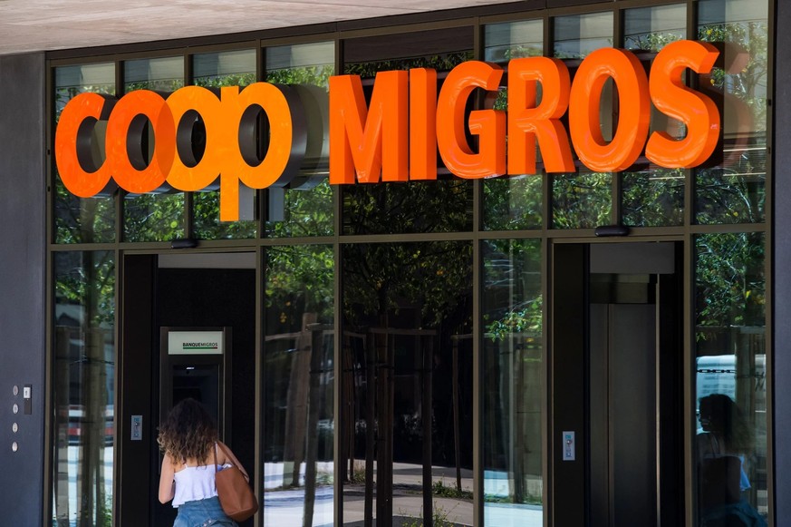 La domination orange : Stefan Meierhans, responsable de la surveillance des prix, a examiné de plus près les marges de Coop et Migros.