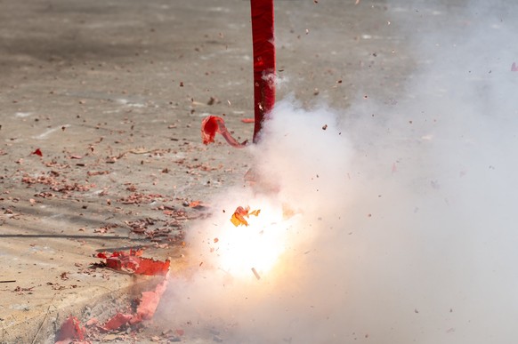 La Suisse s’oriente vers une interdiction nationale des pétards bruyants.