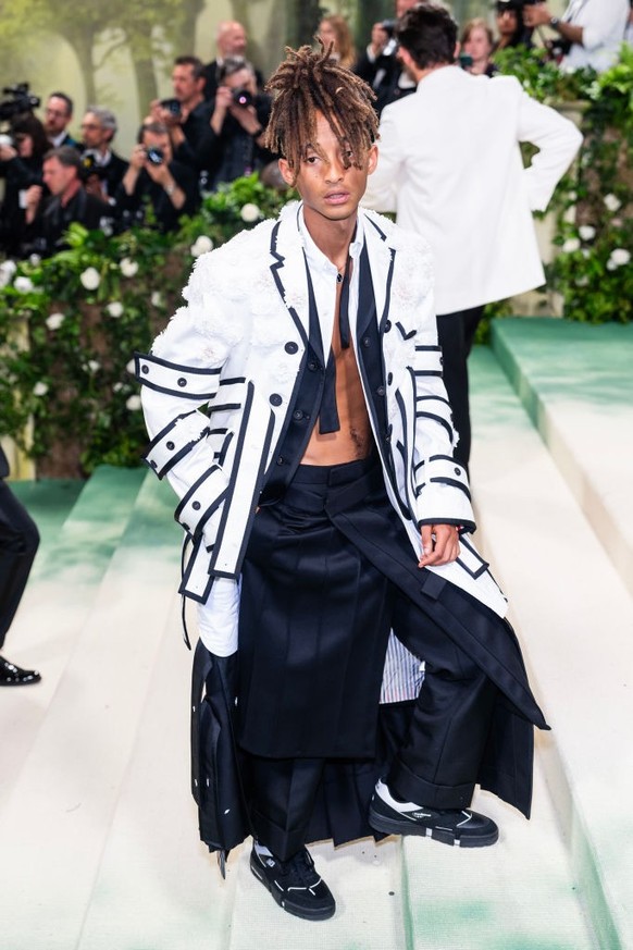 NEW YORK, NEW YORK - MAY 06: Jaden Smith attends the 2024 Met Gala celebrating &quot;Sleeping Beauties: Reawakening Fashion&quot; at The Metropolitan Museum of Art on May 06, 2024 in New York City. (P ...