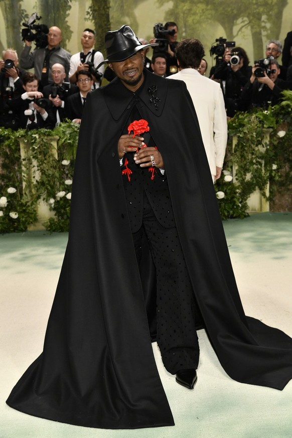 Usher attends The Metropolitan Museum of Art&#039;s Costume Institute benefit gala celebrating the opening of the &quot;Sleeping Beauties: Reawakening Fashion&quot; exhibition on Monday, May 6, 2024,  ...