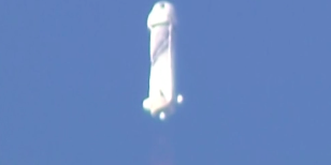 Twitter se moque de la fusée phallique de Jeff Bezos