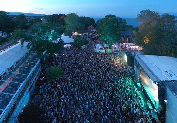 The Prodigy, Air et Kavinsky se produisent au Caribana Festival.