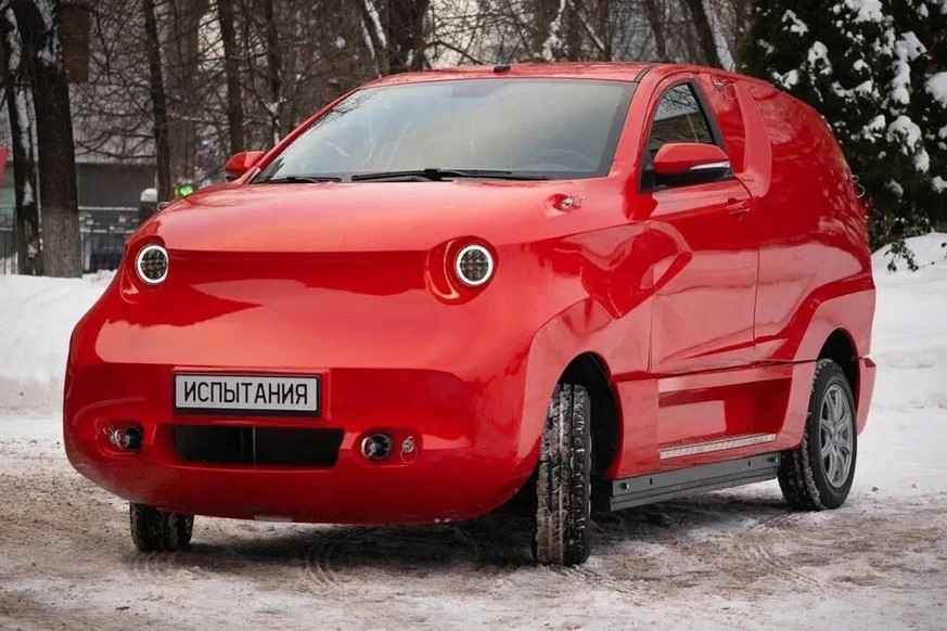 Die Polytechnische Universität in Moskau hat am 18. Dezember 2023 den Prototyp des russischen Elektroautos Amber vorgestellt.