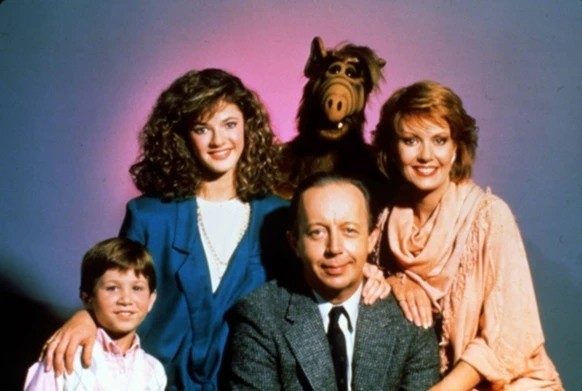 La famille Tanner dans «Alf». Anne Schedeen apparaît à droite de l'image dans le rôle de Kate Tanner.