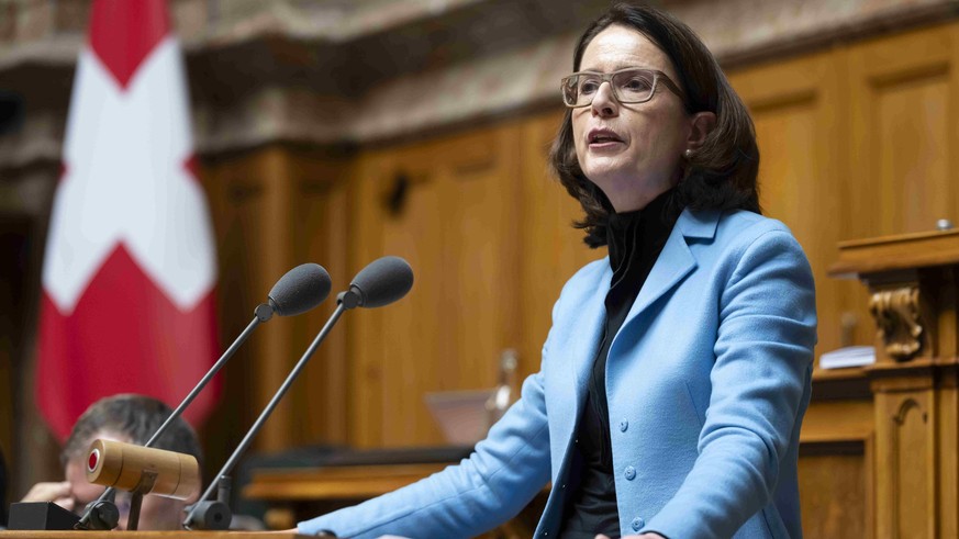 La co-présidente de PLR, Susanne Vincenz-Stauffacher, plaide pour une alliance des partis bourgeois sur la question du financement de l'armée.