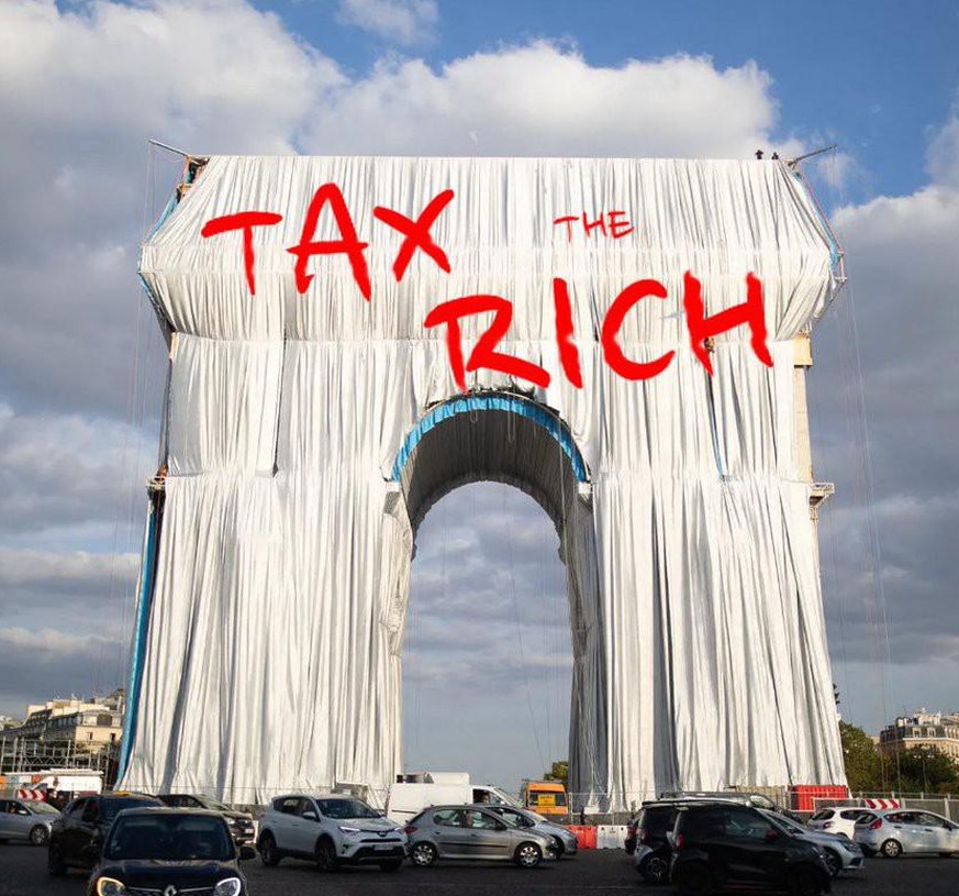 Si l’Arc de Triomphe bâché, c’est de l’art, les détournements aussi