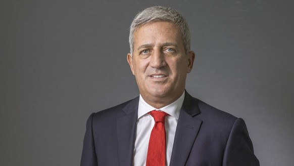 Switzerlands national football team head coach Vladimir Petkovic poses during a photocall in the hotel Schweizerhof in Lucerne, Switzerland, pictured on August 29, 2014. (KEYSTONE/Gaetan Bally)

Der S ...