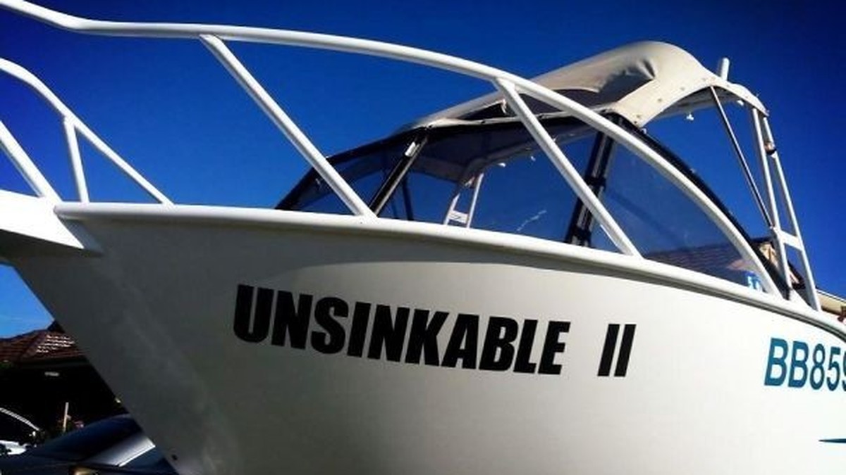 23 photos de bateaux avec des noms... originaux