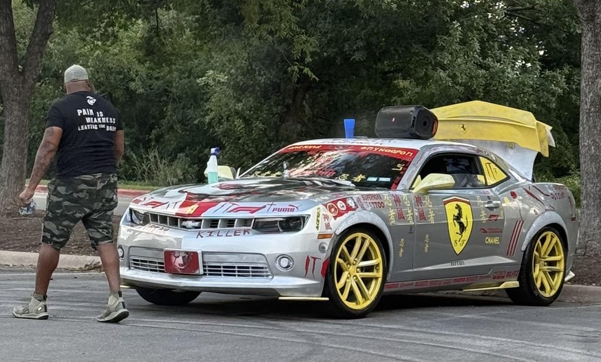 Camaro-Ferrari. Ja, wir sind auch verwirrt. 
reddit