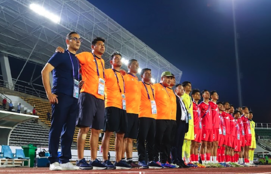 Le Népal a disputé son premier match sous la direction du coach romand, le 31 mars au Laos (défaite 1-0).