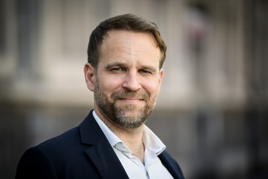 Marc Ferracci, candidat pour les Francais de l'etranger (Suisse et Liechtenstein) pour le parti presidentielle d'Emmanuel Macron, Renaissance, pose lors d'une conference de presse sur l ...