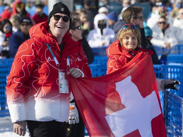 Martin Pfister a assisté au géant parallèle de snowboard en compagnie de Ruth Metzler-Arnold
