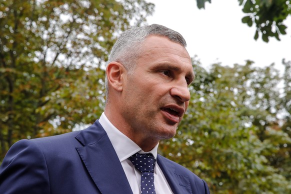 epa10817744 Mayor of Kyiv Vitali Klitschko speaks to the press after the inauguration of the &#039;Garden of Kyiv to the Ukrainian People&#039; in the 8th arrondissement of Paris, France, 24 August 20 ...