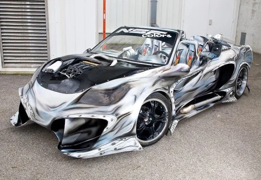 Auto-Mods der Hölle 
https://www.reddit.com/r/Shitty_Car_Mods/