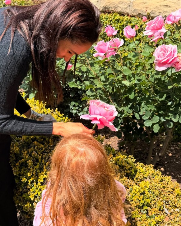 Lilibet, 3 ans, dans le jardin familial de Montecito.