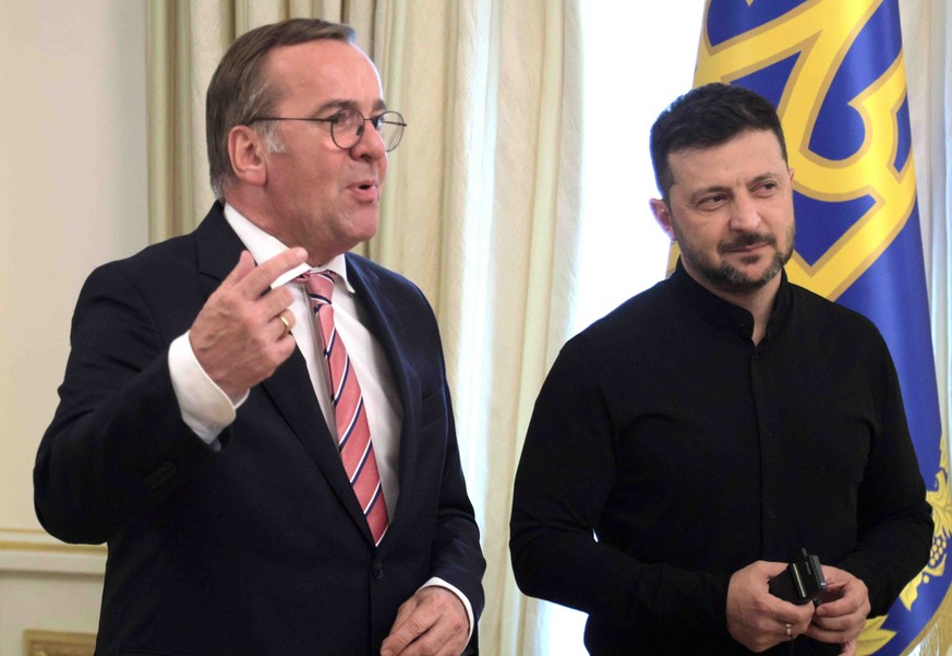 Boris Pistorius (à gauche), ici avec le président ukrainien Volodymyr Zelensky.