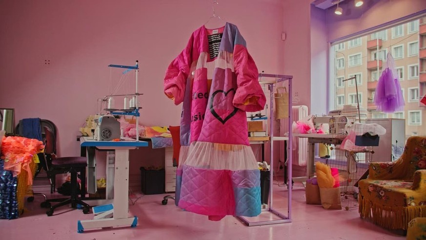 Le manteau qui a été offert à la ville de Bâle à la place de la traditionnelle clé.