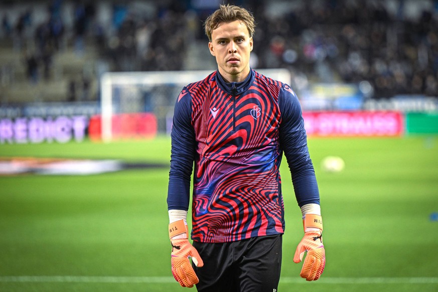 Belgien, Fußball, UEFA Europa League, 5. Spieltag, 2025/2026, KRC Genk vs FC Basel 1893, 27.11.2025, Cegeka Arena, Genk, Belgien, Tim Spycher FC Basel, 16 beim Warm-up *** Belgium, Football, UEFA Euro ...