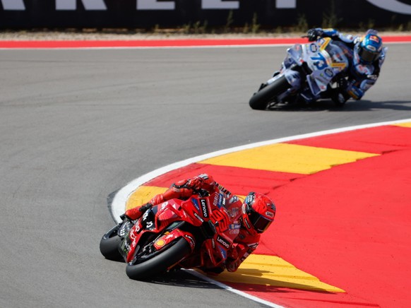 Marc Marquez suivi par Alex Marquez: une image récurrente de la saison 2025