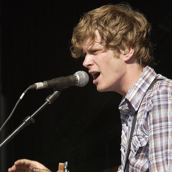 July 6, 2005; Pomona, CA, USA; MATT THIESSEN of Relient K performing during the Vans Warped Tour 05 at Fairplex Park. Mandatory PUBLICATIONxINxGERxSUIxAUTxONLY - ZUMAy66_ 20050706_sim_y66_940 Copyrigh ...