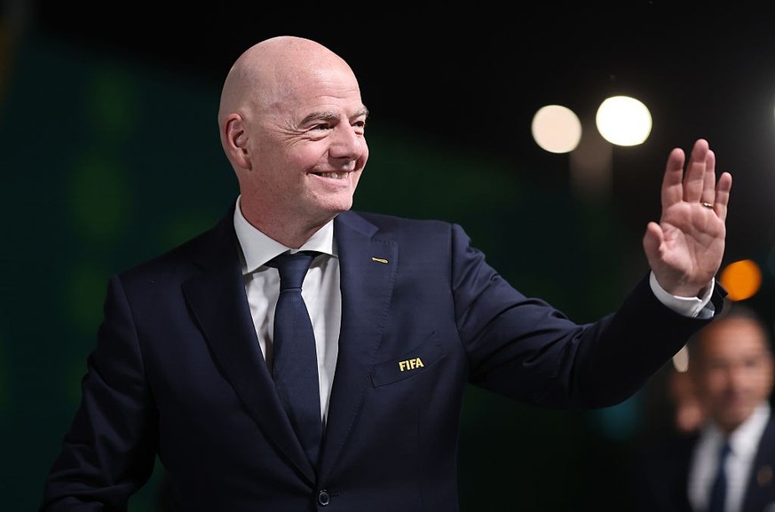 Les chiffres démesurés derrière les voyages du patron de la Fifa