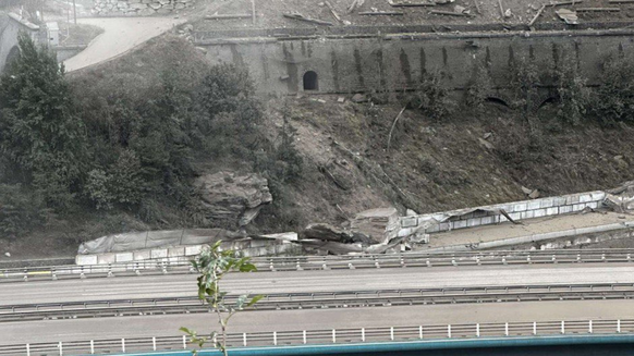 France: un éboulement en Savoie paralyse la frontière italienne