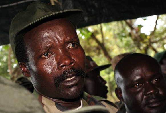 (FILES) The leader of the Lord&#039;s Resistance Army, Joseph Kony answers journalists&#039; questions on November 12, 2006 at Ri-Kwamba in Southern Sudan following a meeting with UN humanitarian chie ...