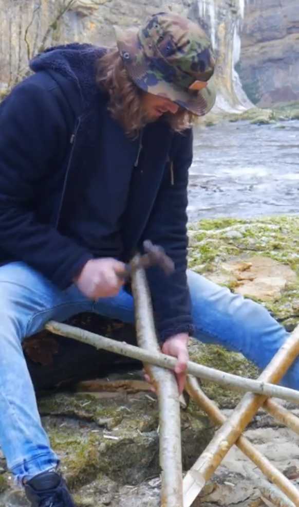 Gustin est méga-débrouille.