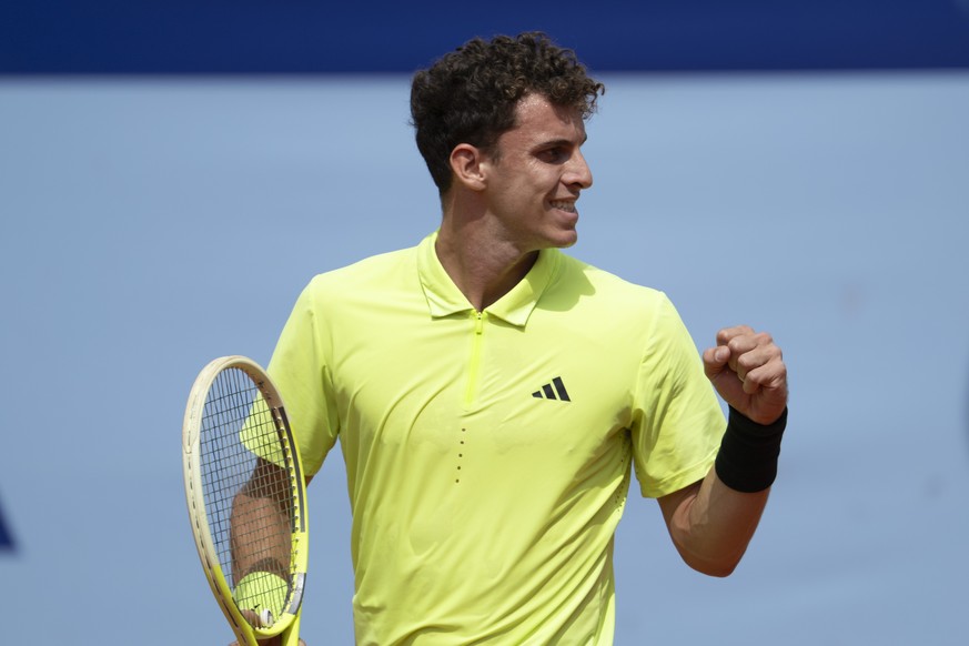epa12246983 Juan Manuel Cerundolo of Argentina in action against Ignacio Buse of Peru during their semi final game at the Swiss Open tennis tournament in Gstaad, Switzerland, 19 July 2025. EPA/PETER S ...