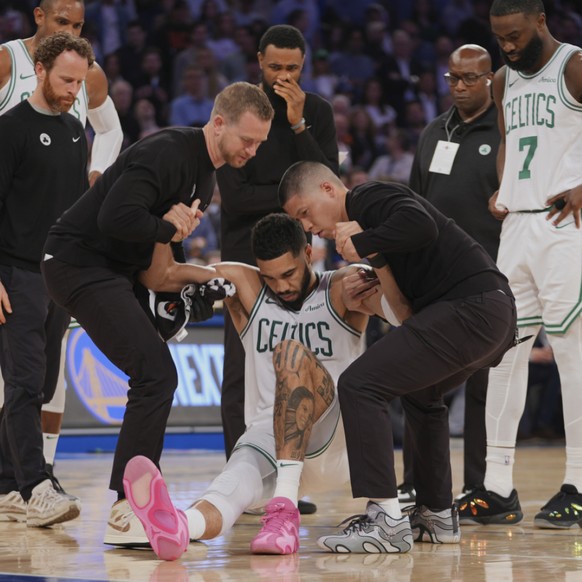 Jayson Tatum est sur la touche pour de longs mois en raison d&#039;une rupture d&#039;un tendon d&#039;Achille