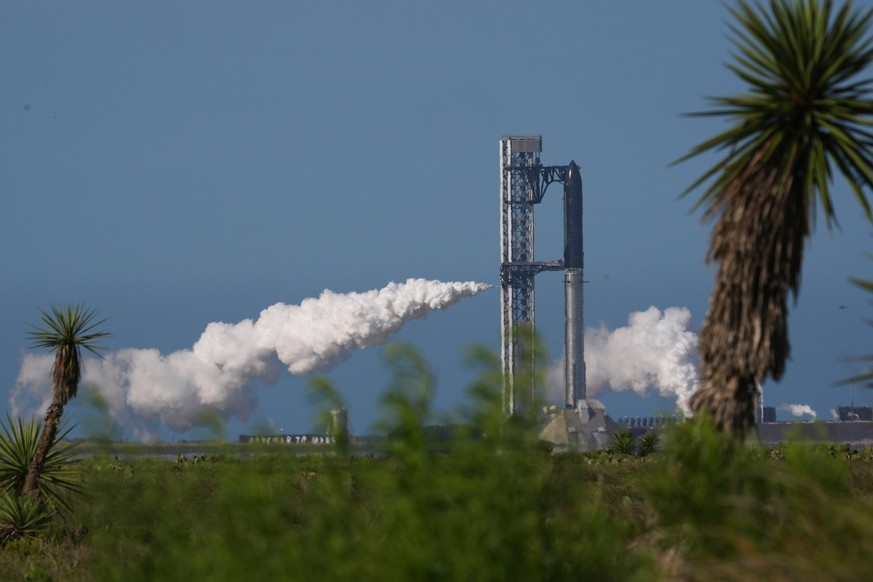 SpaceX's mega rocket Starship is prepared for a test flight that was later delayed in Starbase, Texas, Thursday, May 21, 2026. (AP Photo/Eric Gay)
SpaceX Starship Launch