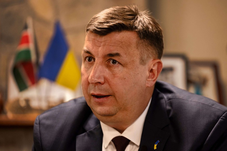 L'ambassadeur d'Ukraine au Kenya, Yurii Tokar, s'exprime lors d'une interview à l'ambassade d'Ukraine à Nairobi, le 30 janvier 2026.