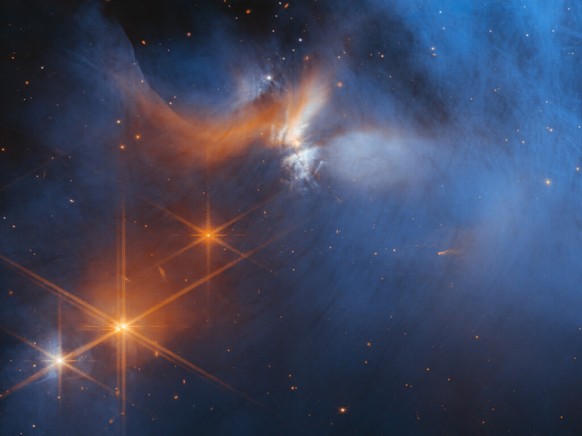 Les scientifiques ont mesuré à l&#039;aide du télescope spatial James Webb les molécules présentes dans la région centrale de la nébuleuse interstellaire &quot;Caméléon I&quot;.